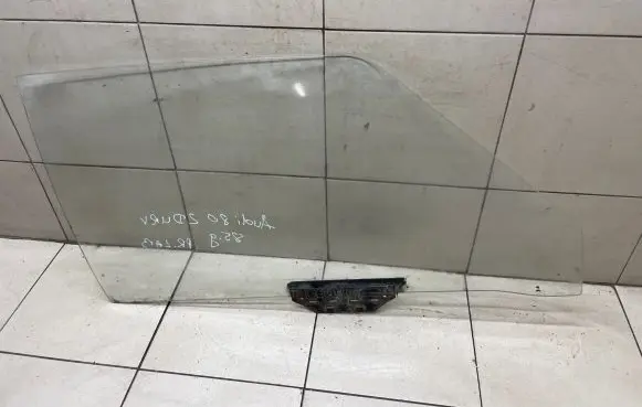 Audi 80 90 B2 Front door window/glass (coupe) 