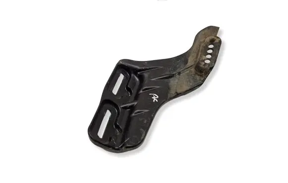 Peugeot 208 I Fender mounting bracket 9675143980