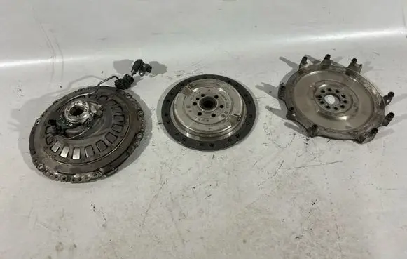 Porsche Cayenne (92A) Clutch set kit 06E141025C 06e141031f 06e105269c