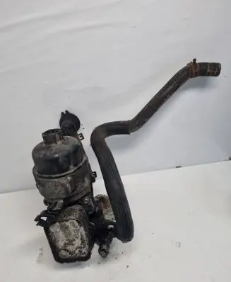Oil filter mounting bracket
