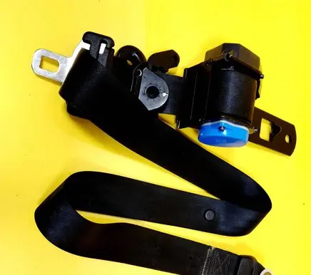 Chrysler Voyager Third row seat belt 4680219