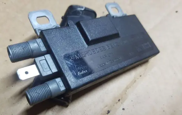 Antenna control unit