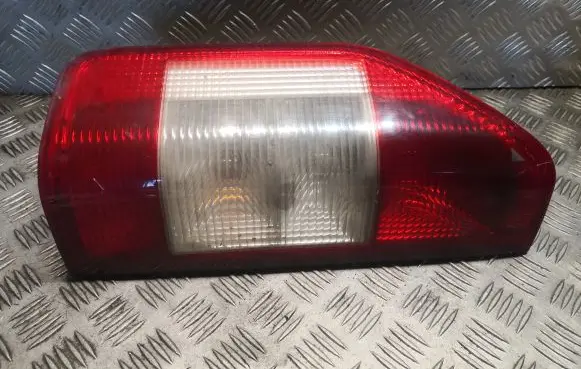 Mercedes-Benz Sprinter W901 W902 W903 W904 Rear/tail lights 0008260756 A0008260756