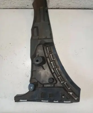 Volvo XC90 Front bumper mounting bracket 30698128