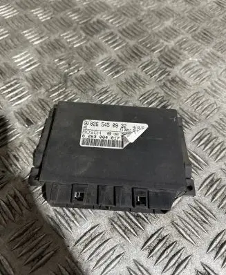 Mercedes-Benz E W210 Parking PDC control unit/module 0265450932
