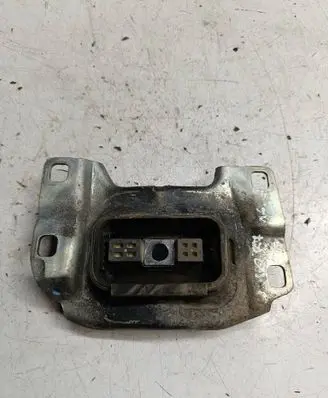 Volvo V40 Engine mounting bracket s62de1