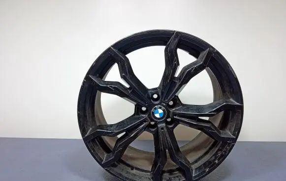 R18 alloy rim