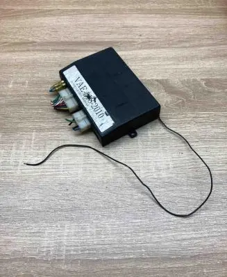 Volkswagen PASSAT B5 Other control units/modules VAE3182010