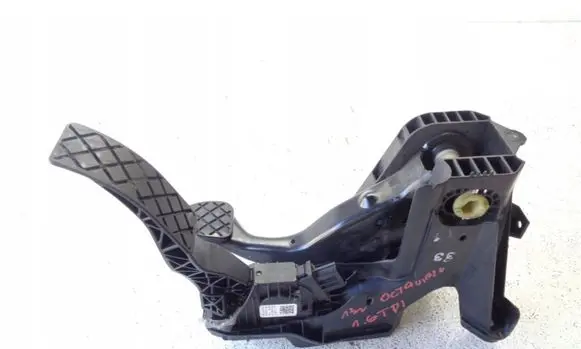 Skoda Octavia Mk3 (5E) Accelerator throttle pedal 5Q1721503F