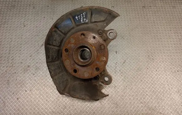 Volkswagen Caddy Front wheel hub