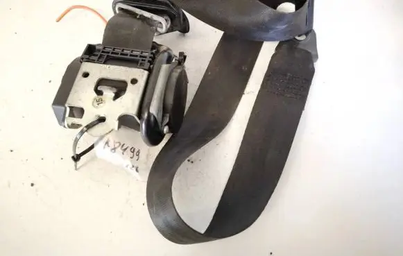 Citroen C4 I Front seatbelt b507743