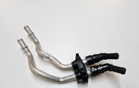 Chrysler Pacifica Engine coolant pipe/hose
