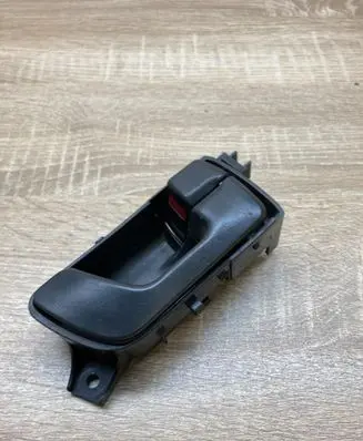 Mitsubishi Pajero Front door interior handle MR432272 RIGHTSIDE