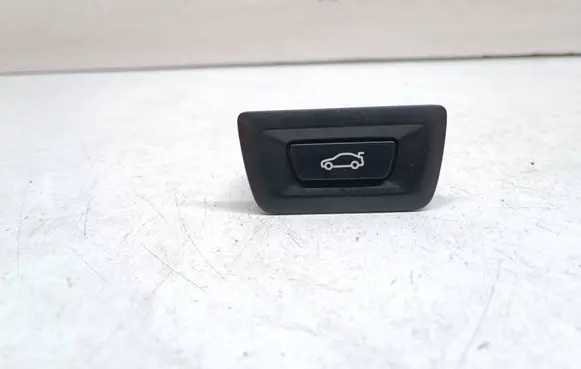 BMW 5 F10 F11 Tailgate/boot open switch button 9275119