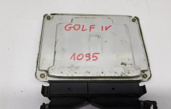 Volkswagen Golf IV Engine control unit/module 0281010174