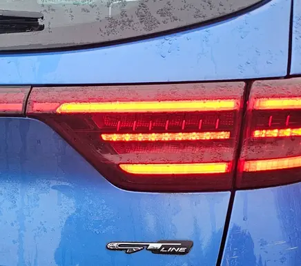 KIA Sportage Tailgate rear/tail lights 92406F1600 R660RR05 R00996600106611