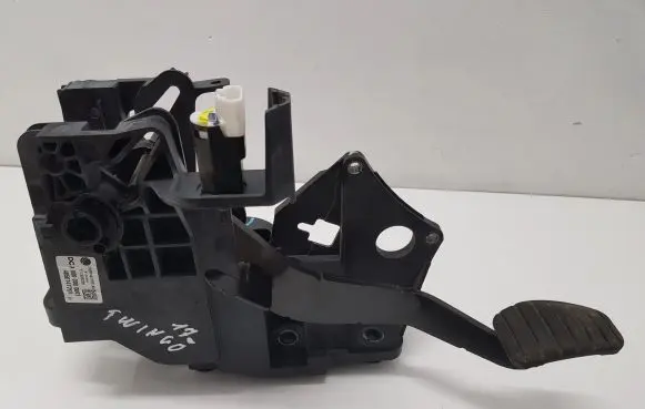 Renault Twingo III Brake pedal 465014775R 171300250