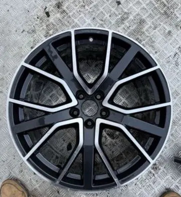 Audi Q7 4L R20 alloy rim 