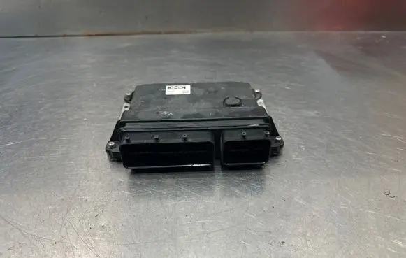 Toyota Prius (XW20) Engine control unit/module 8966147280 2753007394