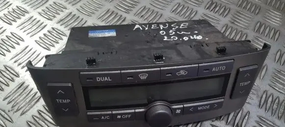 Toyota Avensis T250 Climate control unit 5590005170