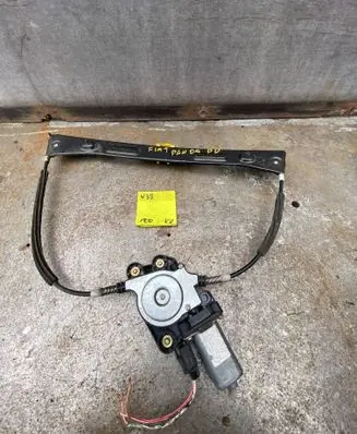 Fiat Panda II Front door window regulator with motor 
