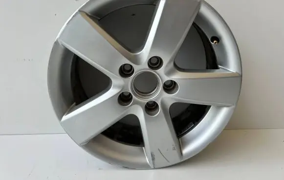Volkswagen Touran II R16 alloy rim 1T0601025M