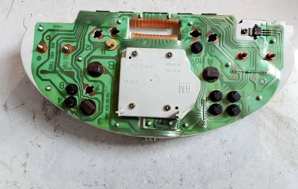 Opel Corsa B Speedometer (instrument cluster) 90534388