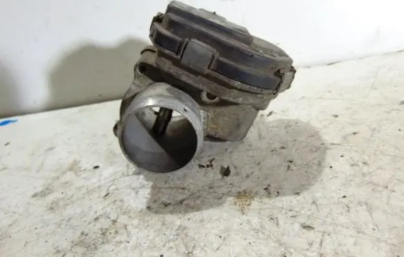 Peugeot 508 Throttle valve 9682798180