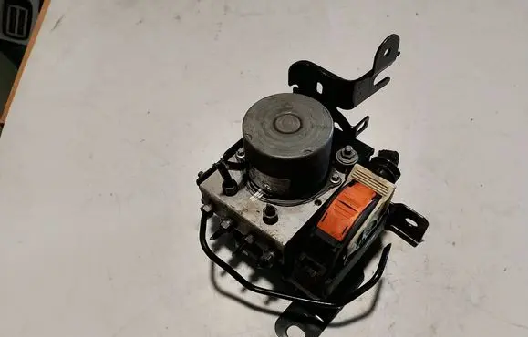 Peugeot 508 ABS Pump 9827551180