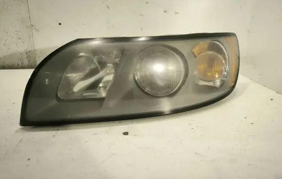 Volvo V50 Headlight/headlamp 30698885