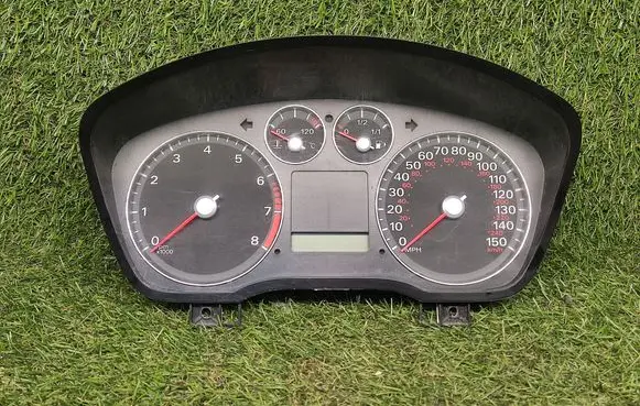 Ford Focus Speedometer (instrument cluster) 4M5T10849FM