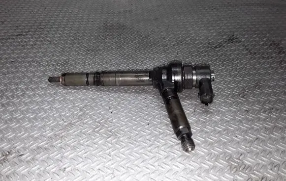 Opel Astra H Fuel injector 0445110175