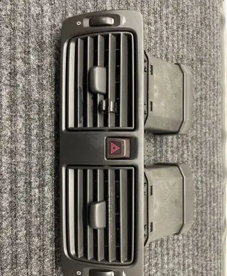 Volvo V50 Dash center air vent grill 30722777 Y01145 150805B2