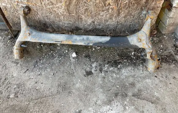 Toyota Corolla Verso AR10 Rear subframe 
