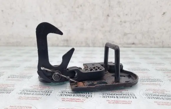 Volkswagen PASSAT B6 Engine bonnet/hood lock/latch loop/hook 3C0823480