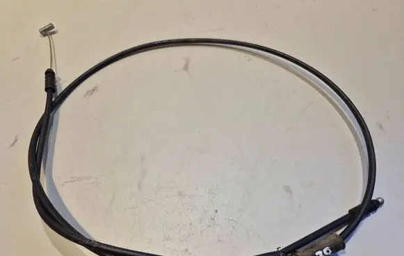 KIA Sportage Engine bonnet/hood lock release cable