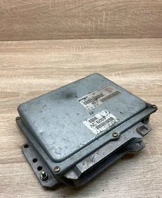 Peugeot 306 Engine control unit/module ECU 9624935980 0261204052