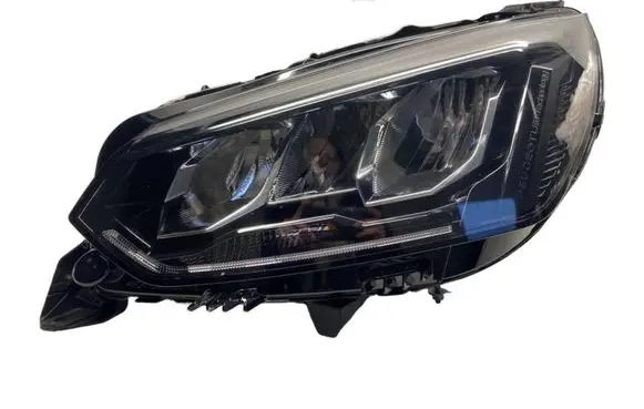 Peugeot 208 Headlight/headlamp 9833036380 90200109