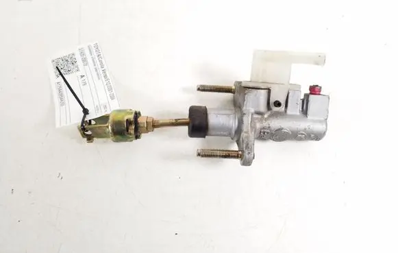Toyota Corolla Verso E121 Clutch master cylinder 31420-20070