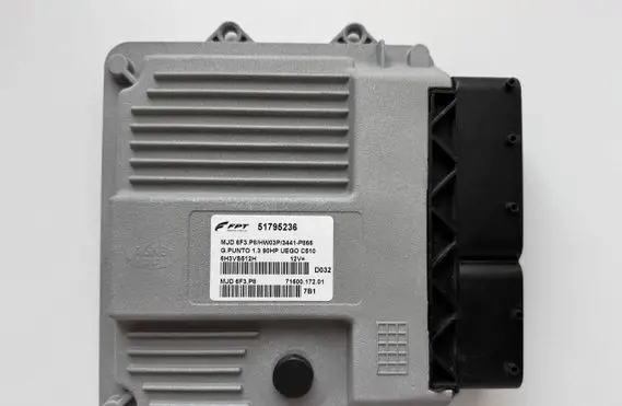 Fiat Grande Punto Engine control unit/module 51795236 MJD6F3P8