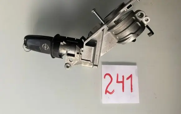Opel Astra H Ignition lock 281726