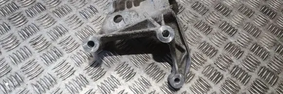Volvo XC60 Engine mounting bracket 31430470