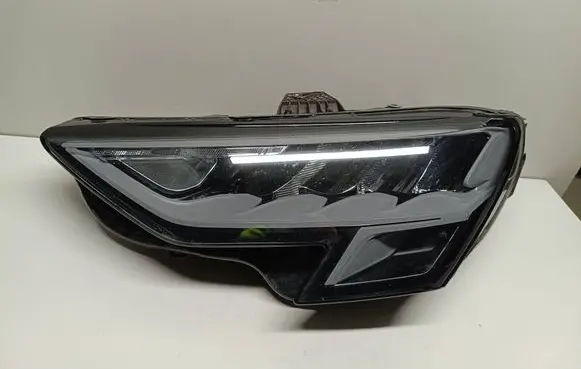 Audi A3 8Y Headlight/headlamp 8Y0941011
