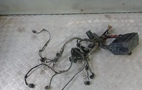 Audi A3 S3 8V Fuse box set 5Q0907361A 03512385