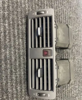 Volvo V50 Dash center air vent grill 505068
