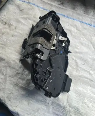 Ford S-MAX Front door lock 6M2AR21813MB 021006 961020