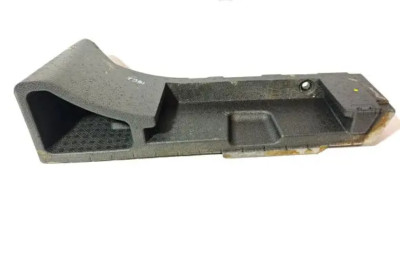 Opel Antara Spare wheel section trim 96662530