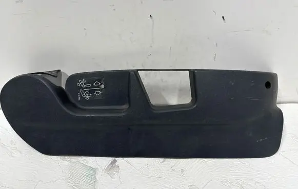 BMW 5 E34 Seat trim E325210 1954096