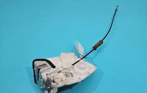Suzuki Swift I Rear door lock IMPRK1505845