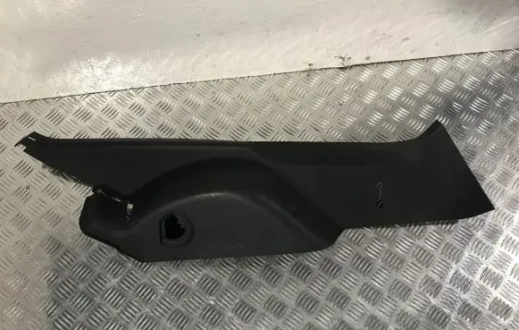 Toyota Auris 150 (C) pillar trim 6255102080B0 6255102080